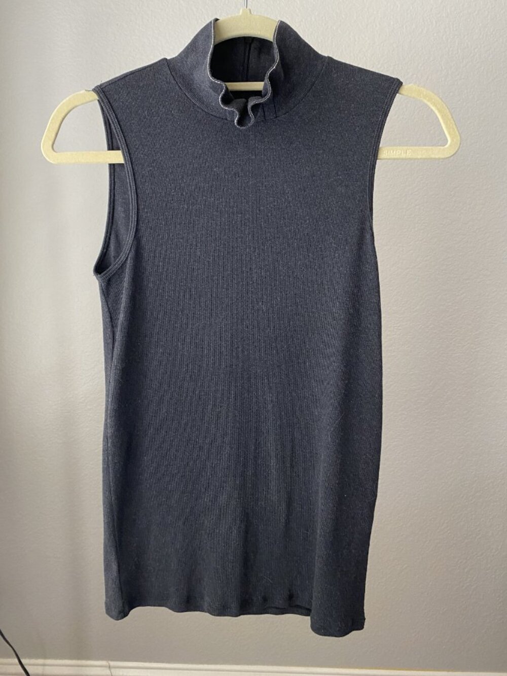 BRUNELLO CUCINELLI SLEEVELESS TURTLENECK TOP CHARCOAL GRAY M